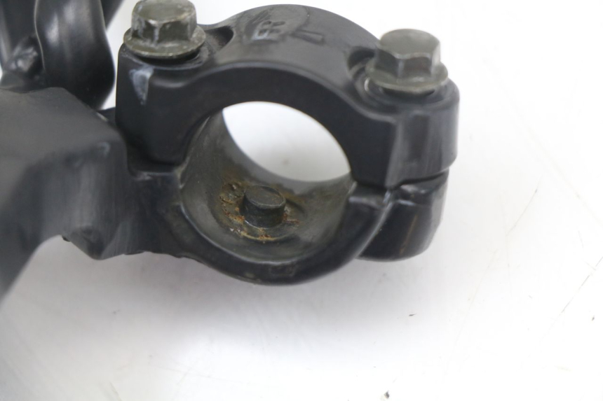 photo de SOPORTE MANETA FRENO IZQUIERDA KYMCO SUPER 8 4T 50 (2018 - 2020) - Otra perspectiva