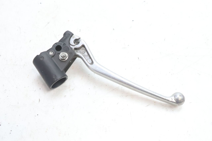 photo de SOPORTE MANETA FRENO IZQUIERDA PIAGGIO VESPA S 2T 50 (2007 - 2014) - Estado de la superficie y material