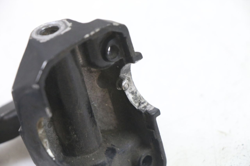 photo de SOPORTE MANETA FRENO IZQUIERDA PEUGEOT VIVACITY NEW 4T 50 (2008 - 2017) - Otra perspectiva