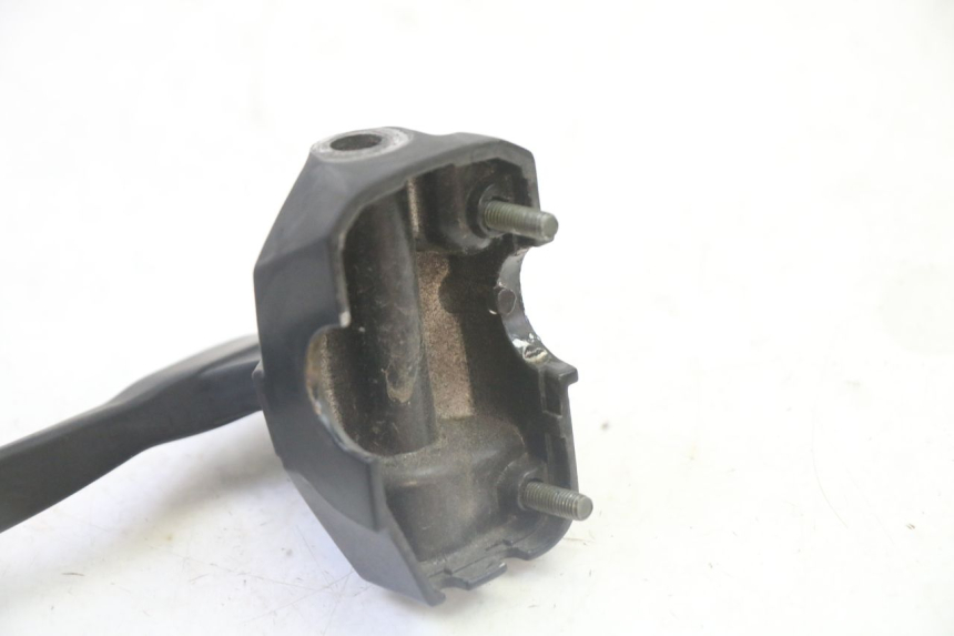 photo de SOPORTE MANETA FRENO IZQUIERDA PEUGEOT VIVACITY NEW 4T 50 (2008 - 2017) - Otra perspectiva