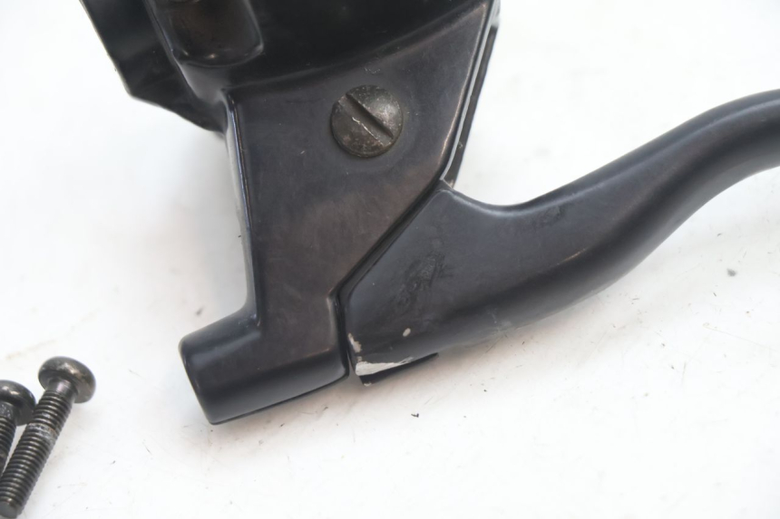 photo de SOPORTE MANETA FRENO IZQUIERDA PEUGEOT VIVACITY 50 (2004 - 2009) - Detalle de la pieza