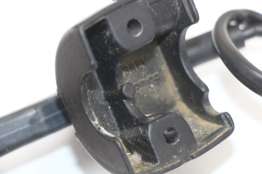 photo de SOPORTE MANETA FRENO IZQUIERDA YAMAHA YE ZEST 50 (1992 - 1998) - Primer plano técnico