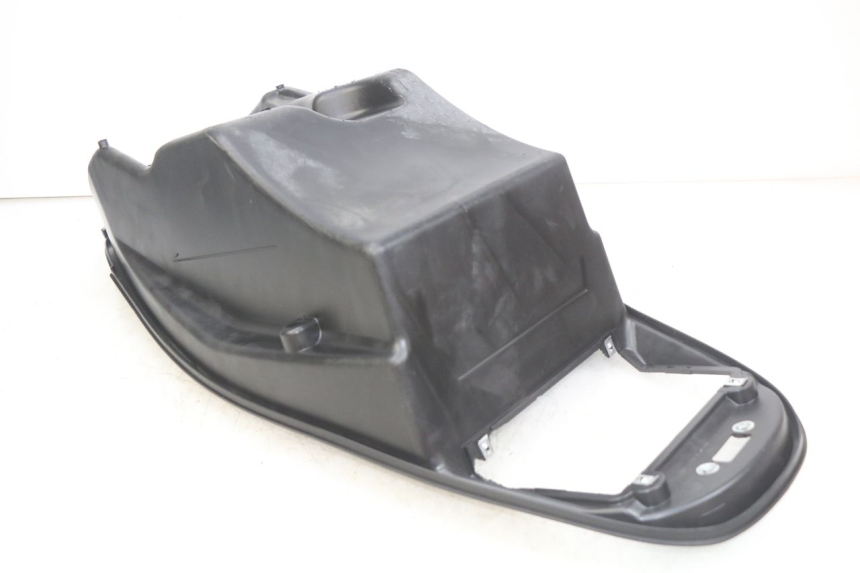 photo de ASIENTO DE ALMACENAMIENTO KYMCO AGILITY 16+ 4T 50 (2018 - 2023) - Otra perspectiva