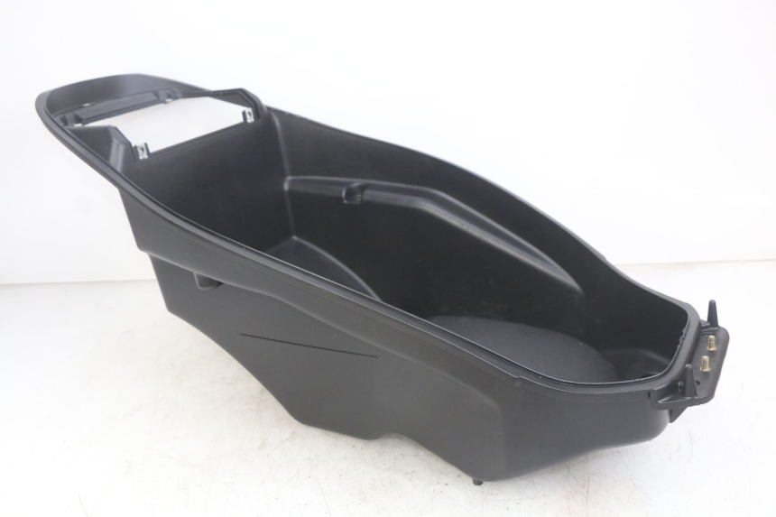 photo de ASIENTO DE ALMACENAMIENTO KYMCO AGILITY 16+ 4T 50 (2018 - 2023) - Zoom estado de uso