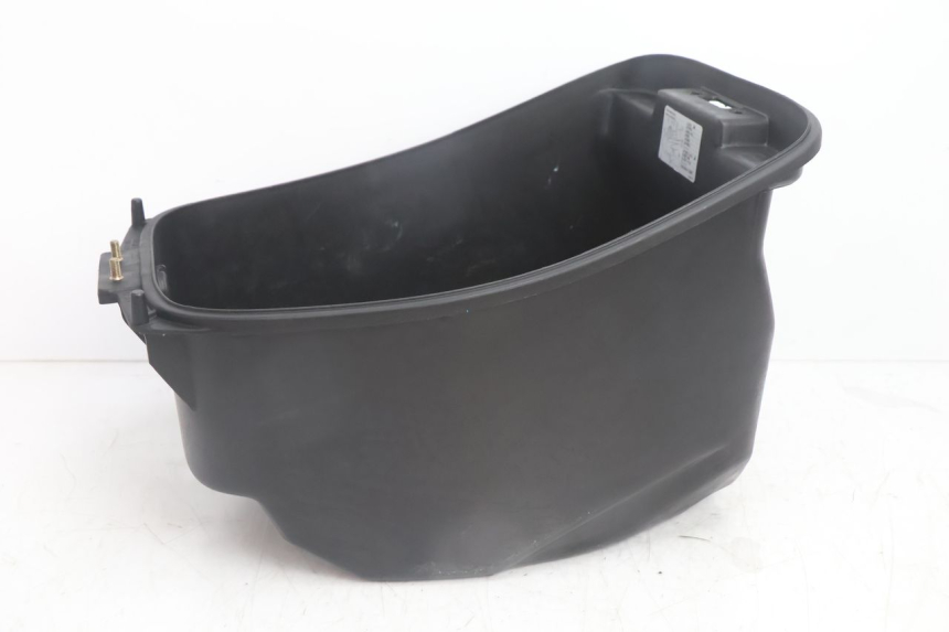 photo de CAJA DEL ASIENTO KYMCO AGILITY 4T 50 (2005 - 2018) - Detalle de la pieza