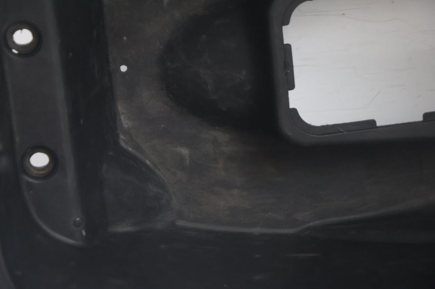 photo de CAJA DEL ASIENTO KYMCO AGILITY 4T 50 (2005 - 2018) - Otra perspectiva