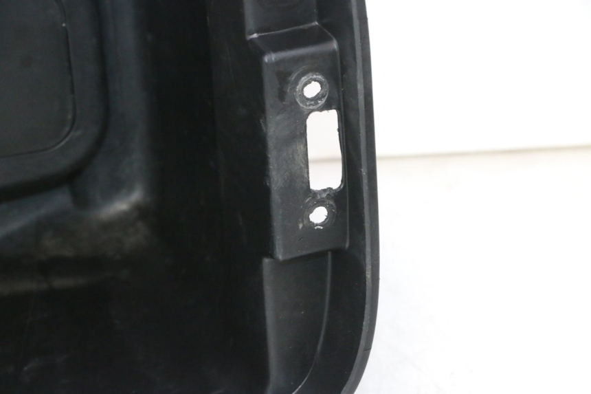 photo de ASIENTO DE ALMACENAMIENTO KYMCO AGILITY 4T 50 (2018 - 2022) - Zoom estado de uso