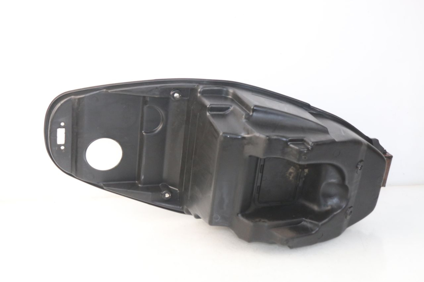 photo de ASIENTO COFRE KYMCO AGILITY CITY 4T 50 (2008 - 2016) - Otra perspectiva