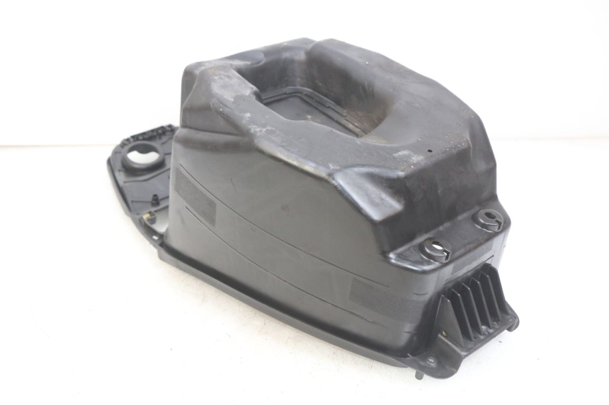 photo de CAJA DEL ASIENTO KYMCO AGILITY RS 4T 50 (2009 - 2013) - Detalle de la pieza