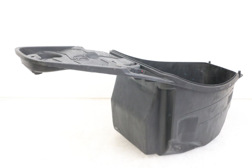 photo de CAJA DEL ASIENTO KYMCO AGILITY RS 4T 50 (2009 - 2013) - Primer plano técnico