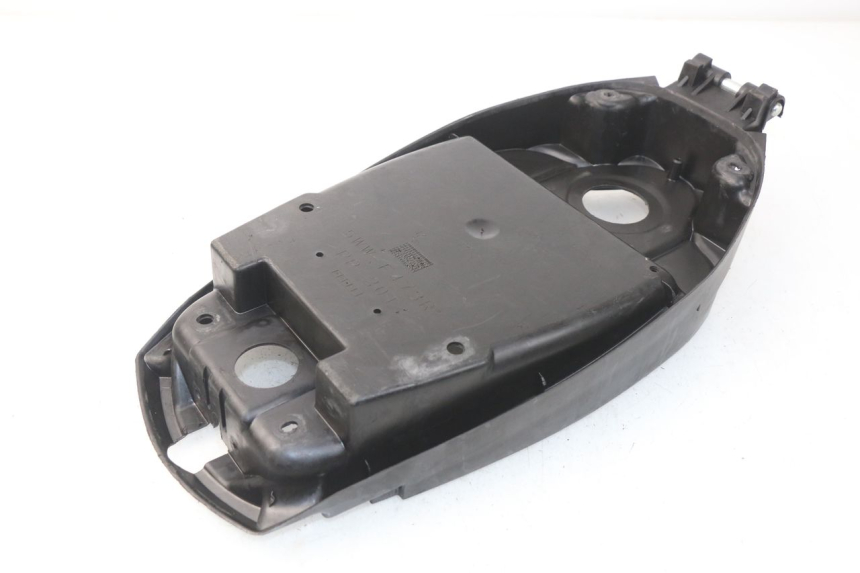 photo de CAJA DEL ASIENTO MBK BOOSTER SPIRIT NAKED 50 (2004 - 2017) - Detalle de la pieza