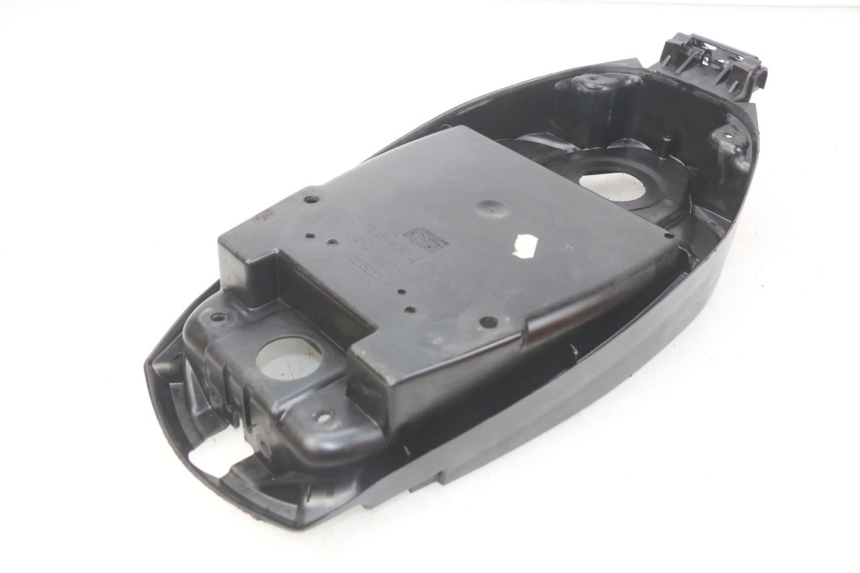 photo de CAJA DEL ASIENTO MBK BOOSTER SPIRIT NAKED 50 (2004 - 2017) - Otra perspectiva