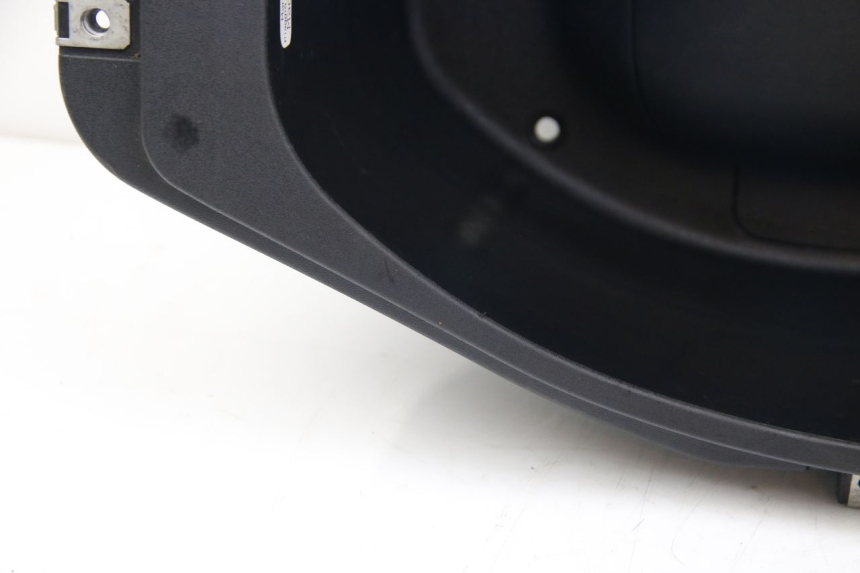 photo de ASIENTO DE ALMACENAMIENTO DERBI BOULEVARD 50 (2009 - 2006) - Marcados y referencias originales