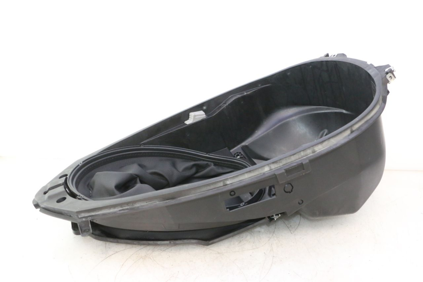 photo de ASIENTO COFRE BMW C SPORT 650 (2015 - 2021) - Primer plano de alta resolución