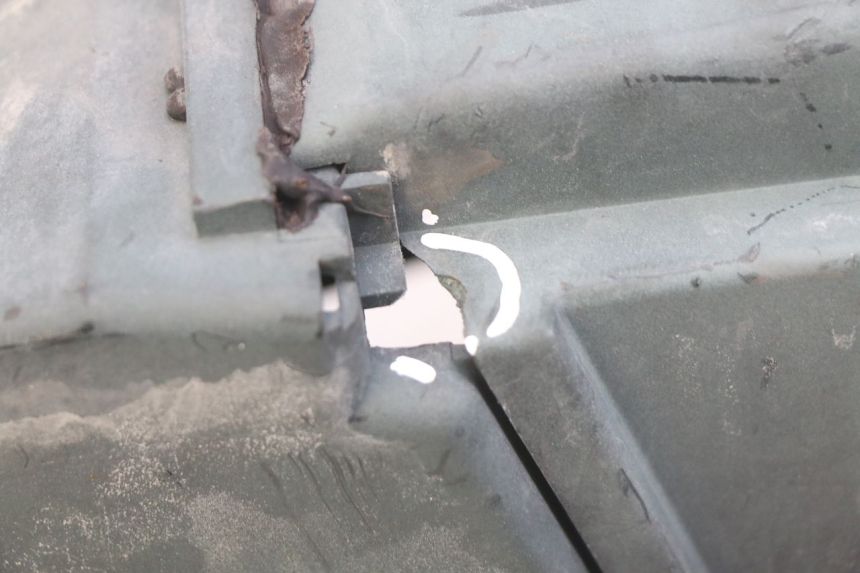 photo de ASIENTO DE ALMACENAMIENTO BMW C1 125 (2000 - 2003) - Zoom estado de uso