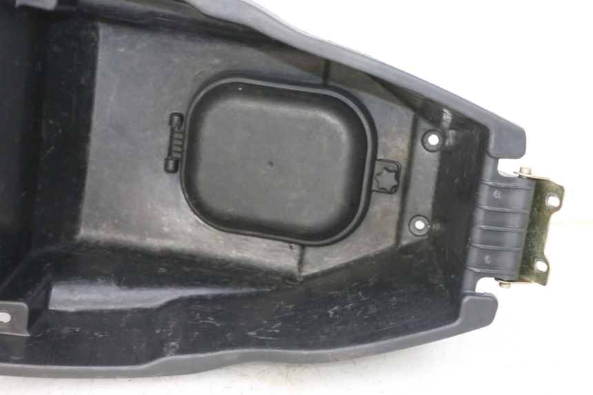 photo de ASIENTO COFRE ORCAL CAVARO 4T 50 (2019 - 2023) - Estado de la superficie y material