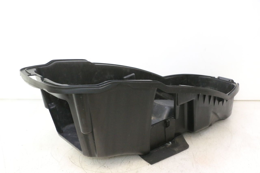 photo de ASIENTO DE ALMACENAMIENTO PEUGEOT CITYSTAR 2T 50 (2018 - 2021) - Estado de la superficie y material