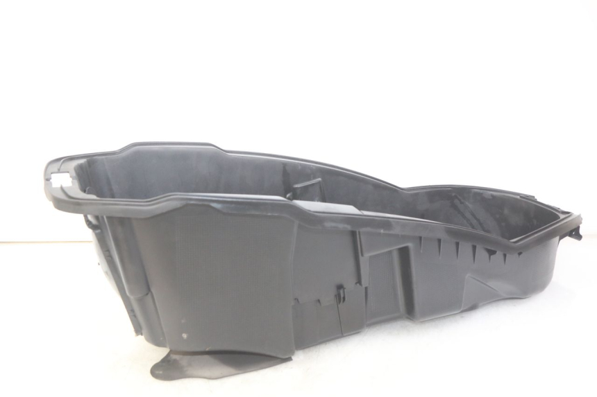 photo de ASIENTO DE ALMACENAMIENTO PEUGEOT CITYSTAR AIR 125 (2014 - 2017) - Otra perspectiva