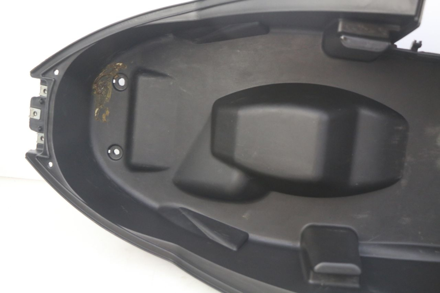 photo de ASIENTO DE ALMACENAMIENTO PEUGEOT CITYSTAR 125 (2011 - 2017) - Marcados y referencias originales