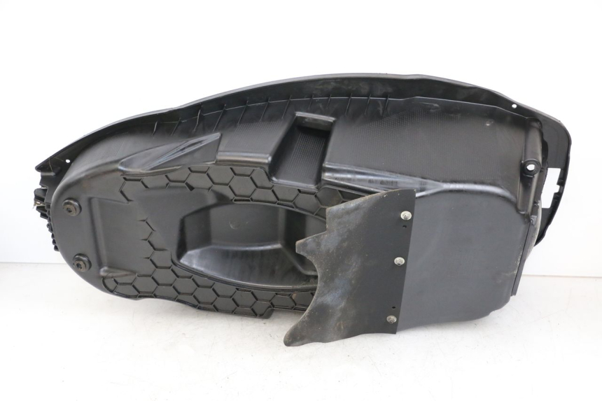 photo de ASIENTO DE ALMACENAMIENTO PEUGEOT CITYSTAR 50 (2013 - 2017) - Detalle de la pieza