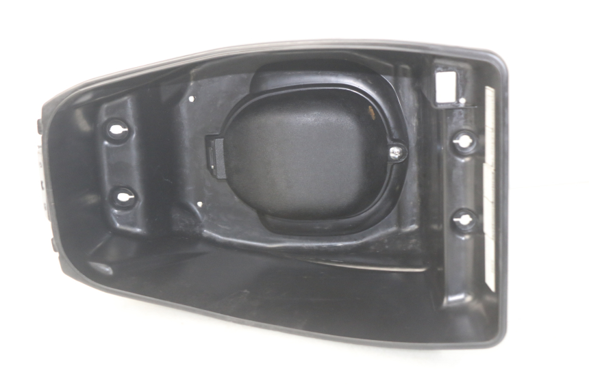 photo de CAJA DEL ASIENTO SYM CROX 4T 50 (2016 - 2023) - Otra perspectiva