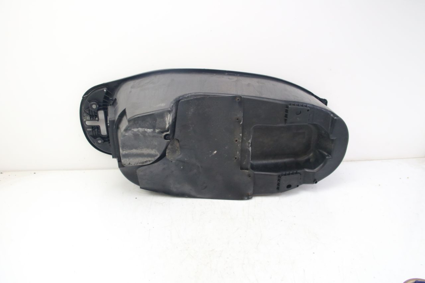 photo de ASIENTO DE ALMACENAMIENTO YAMAHA D'ELIGHT DELIGHT 125 (2017 - 2020) - Características distintivas