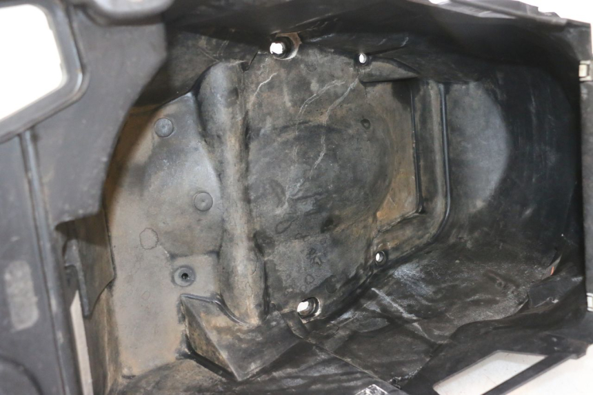 photo de ASIENTO COFRE PEUGEOT ELYSTAR 50 (2002 - 2014) - Detalle de la pieza