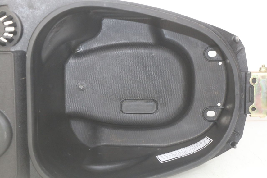 photo de CAJA DEL ASIENTO JM MOTORS EVOLIS 4T 50 (2018 - 2022) - Vista general del producto