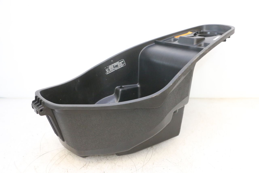 photo de MALETA DE ASIENTO KEEWAY F-ACT FACT EVO 50 (2020 - 2026) - Estado de la superficie y material