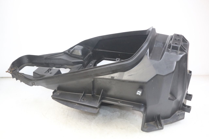 photo de ASIENTO DE ALMACENAMIENTO HONDA FES PANTHEON 2T 125 (1998 - 2002) - Otra perspectiva