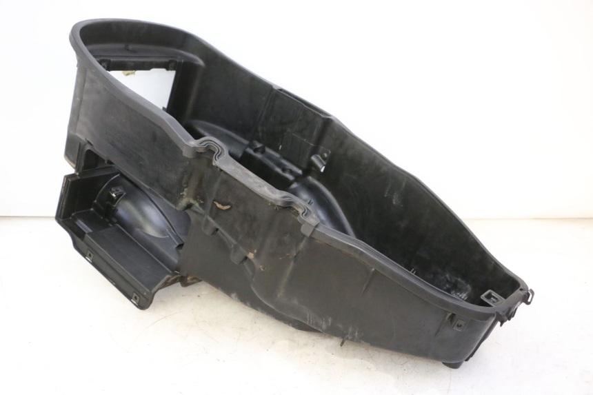 photo de ASIENTO DE ALMACENAMIENTO HONDA FES S-WING SWING ABS 125 (2007 - 2015) - Zoom estado de uso