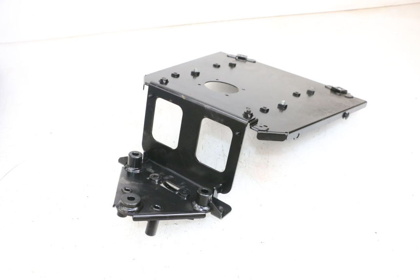 photo de ASIENTO DE ALMACENAMIENTO YAMAHA FJR ABS 1300 (2006 - 2012) - Zoom sobre los componentes