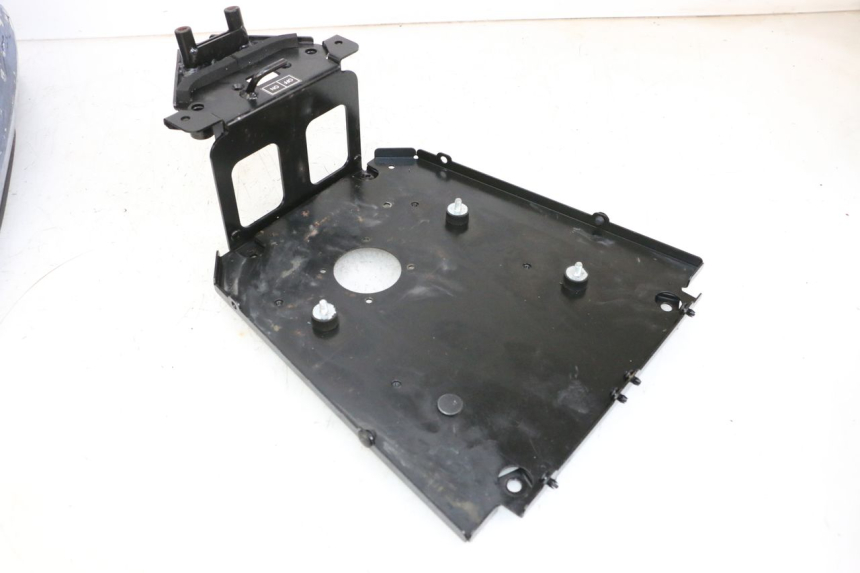 photo de ASIENTO DE ALMACENAMIENTO YAMAHA FJR ABS 1300 (2006 - 2012) - Primer plano de alta resolución