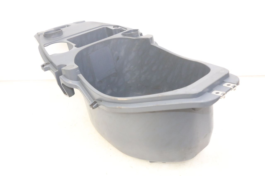 photo de CAJA DEL ASIENTO PIAGGIO FLY 100 (2006 - 2010) - Otra perspectiva