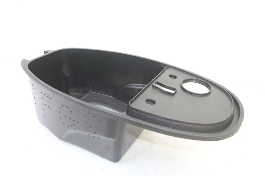 photo de BAÚL DEL ASIENTO VENESI FLY RETRO 4T 50 (2020 - 2025) - Detalle de la pieza