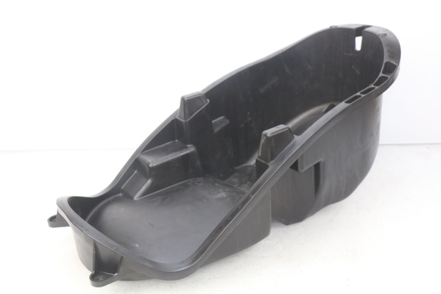 photo de ASIENTO DE ALMACENAMIENTO PEUGEOT GEOPOLIS 400 (2007 - 2013) - Primer plano técnico