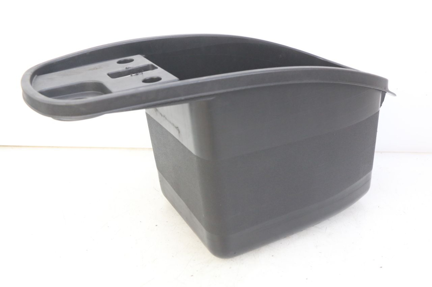 photo de ASIENTO DE ALMACENAMIENTO JM MOTORS GT LINE 4T 50 (2021 - 2023) - Detalles de los puntos de fijación