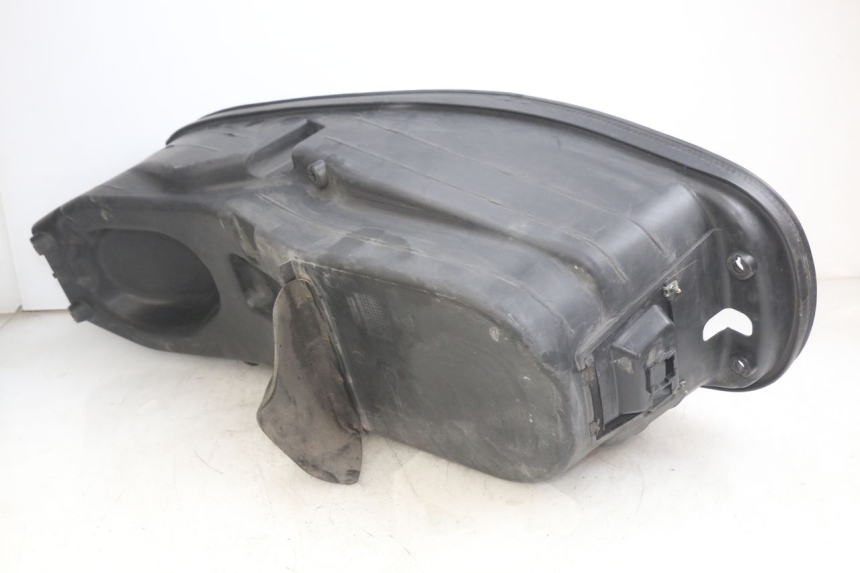 photo de CAJA DEL ASIENTO SYM GTS EFI 125 (2012 - 2016) - Detalle de la pieza