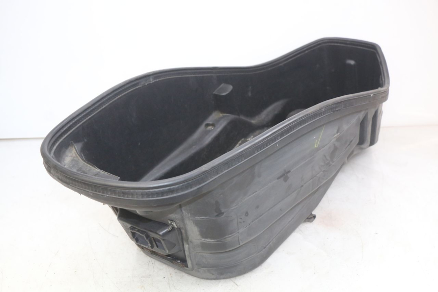 photo de CAJA DEL ASIENTO SYM GTS EFI 125 (2012 - 2016) - Vista general del producto