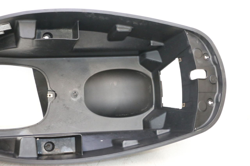photo de ASIENTO COFRE SYM GTS EVO 125 (2009 - 2013) - Zoom estado de uso