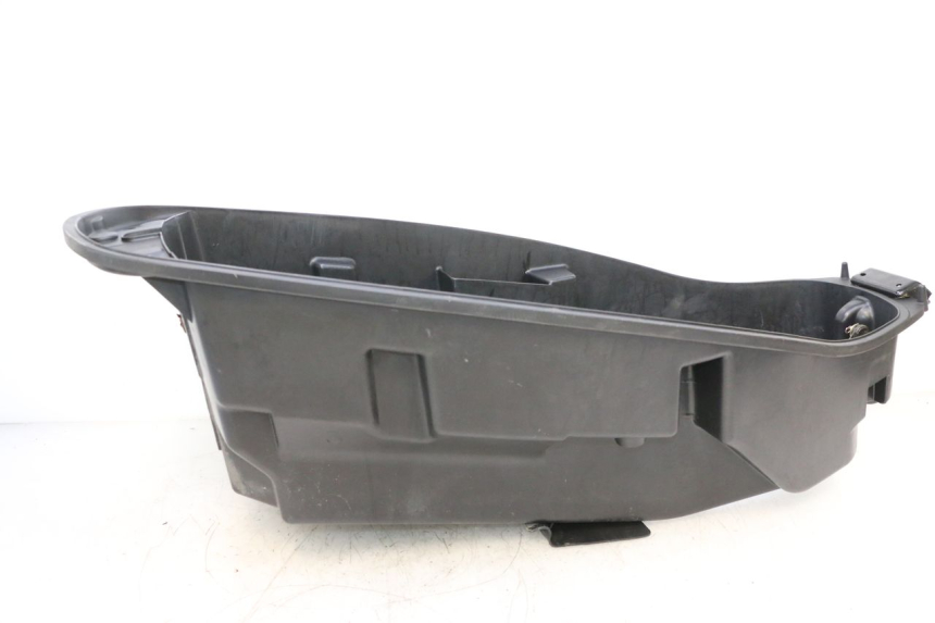 photo de ASIENTO COFRE SYM GTS EVO 125 (2009 - 2013) - Otra perspectiva