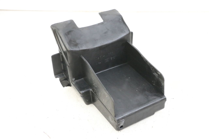 photo de ASIENTO COFRE SUZUKI GZ MARAUDER 125 (1998 - 2004) - Detalle de la pieza