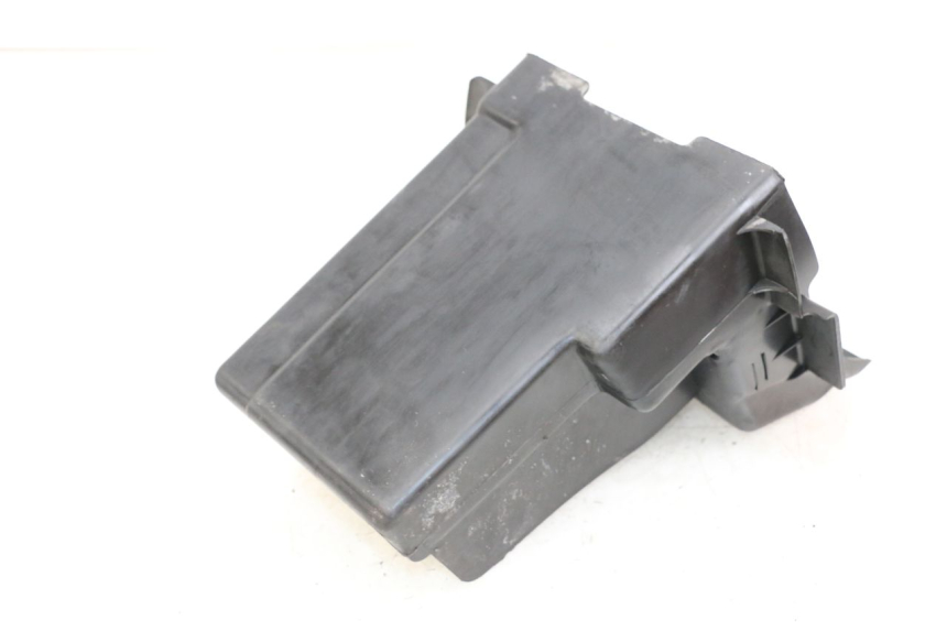 photo de ASIENTO COFRE SUZUKI GZ MARAUDER 125 (1998 - 2004) - Otra perspectiva