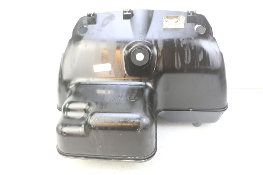 photo de CAJA DEL ASIENTO PIAGGIO HEXAGON 2T 125 (1994 - 1998) - Detalles de los puntos de fijación