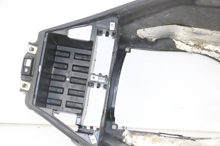 photo de ASIENTO COFRE PIAGGIO IE MP3 YOURBAN 300 (2011 - 2016) - Características distintivas