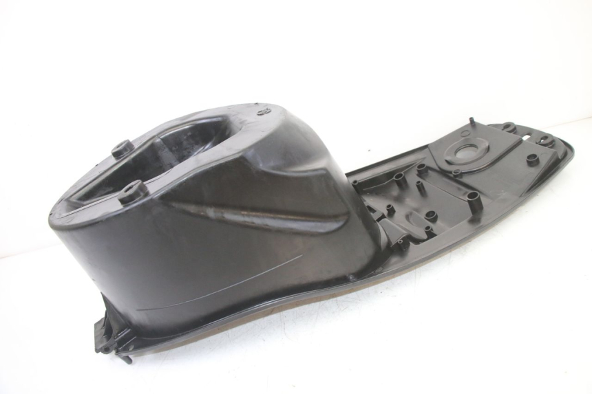 photo de ASIENTO DE ALMACENAMIENTO SYM JET 14 4T 50 (2018 - 2022) - Detalles de los puntos de fijación