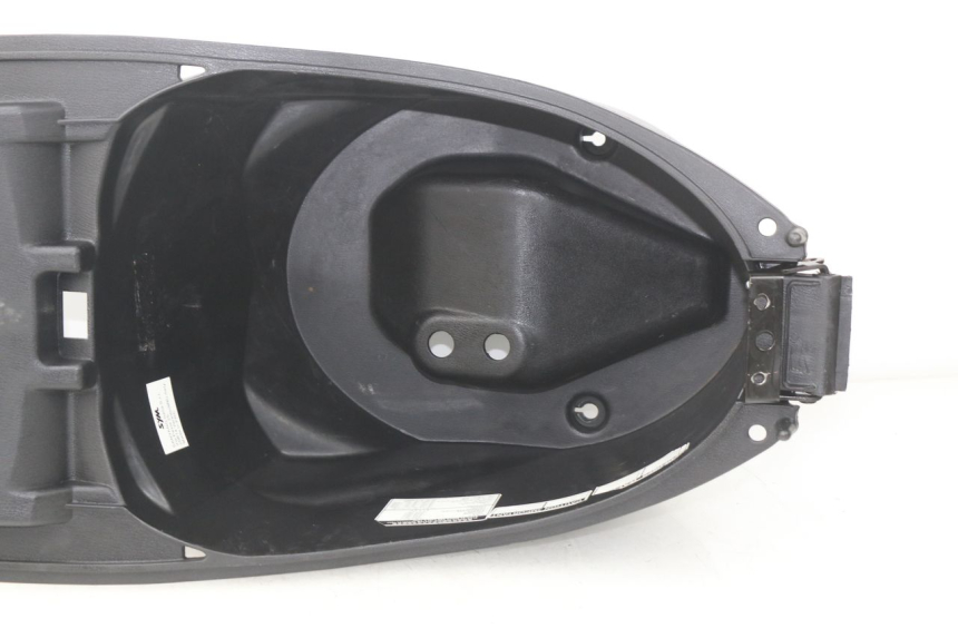 photo de CAJA DEL ASIENTO SYM JET 4 4T 50 (2018 - 2021) - Vista general del producto