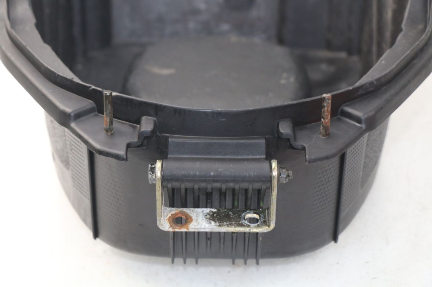 photo de ASIENTO DE ALMACENAMIENTO PEUGEOT KISBEE 2T 50 (2010 - 2017) - Otra perspectiva