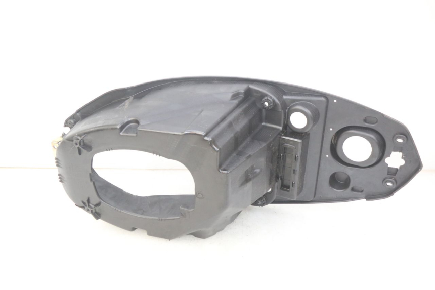 photo de CAJA DEL ASIENTO PEUGEOT KISBEE 2T 50 (2018 - 2022) - Zoom estado de uso