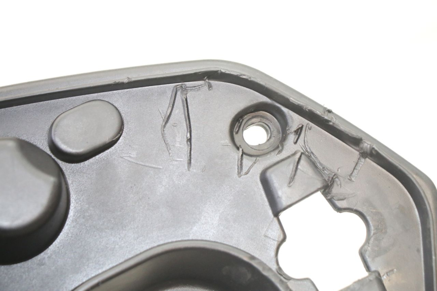 photo de ASIENTO DE ALMACENAMIENTO PEUGEOT KISBEE 2T 50 (2010 - 2017) - Primer plano técnico